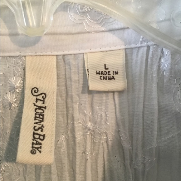 St. John’s Bay white blouse, large. 20% cotton. Button down - Picture 7 of 8